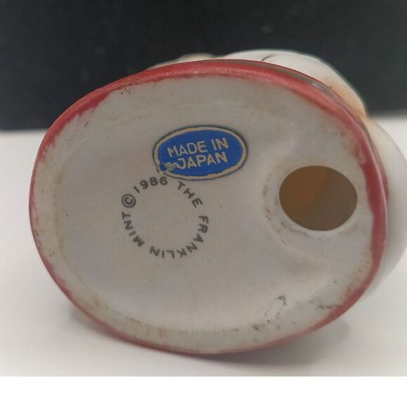 Franklin Mint Curio Cabinet Staffordshire Cat Figurine 1986 Preowned 3"x2"x2" - Picture 5 of 5